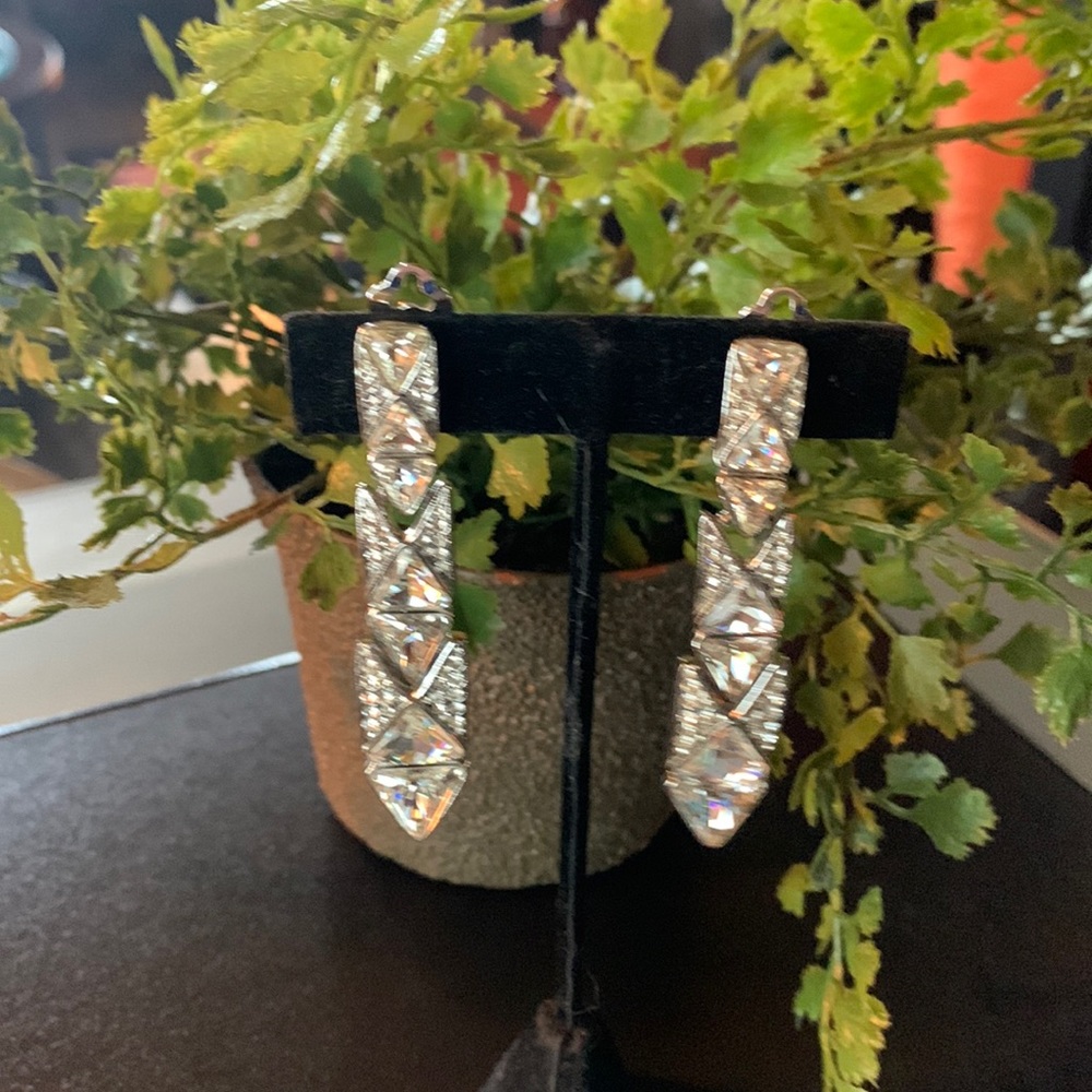 Beautiful vintage art deco rhinestone earrings